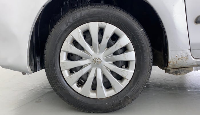 2014 Toyota Etios Liva G, Petrol, Manual, 62,661 km, Left Front Wheel