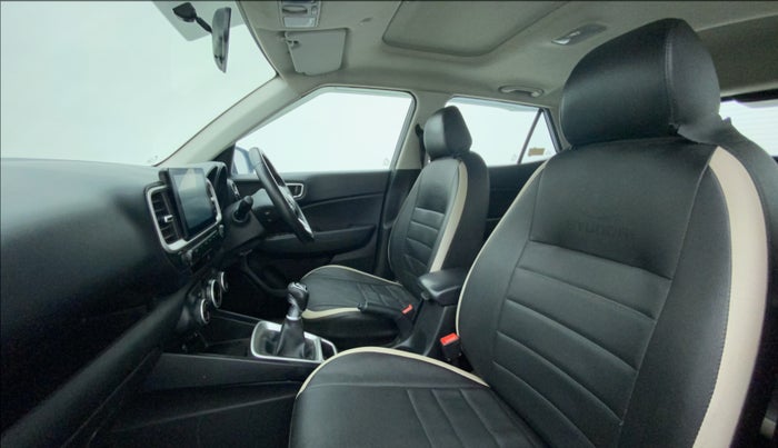 2019 Hyundai VENUE SX 1.4 CRDI, Diesel, Manual, 74,014 km, Right Side Front Door Cabin