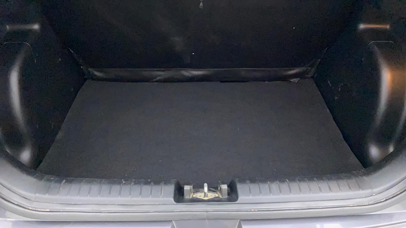 2019 Hyundai VENUE SX 1.4 CRDI, Diesel, Manual, 74,014 km, Boot Inside