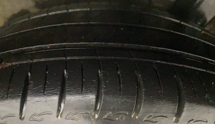 2020 Hyundai GRAND I10 NIOS ASTA AMT 1.2 KAPPA VTVT, Petrol, Automatic, 29,562 km, Left Rear Tyre Tread