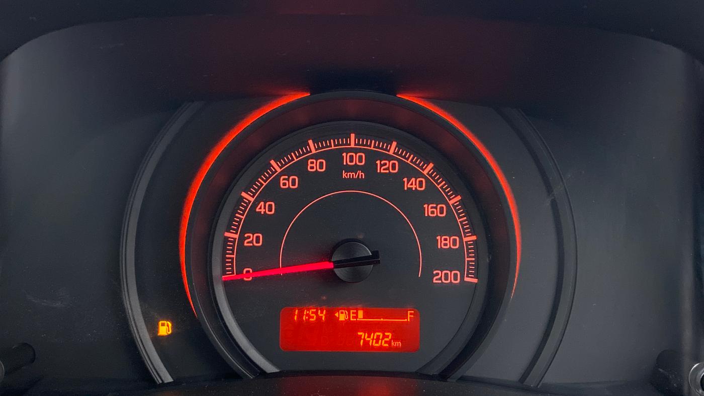 2021 Maruti Swift LXI, Petrol, Manual, 7,402 km, Odometer Image
