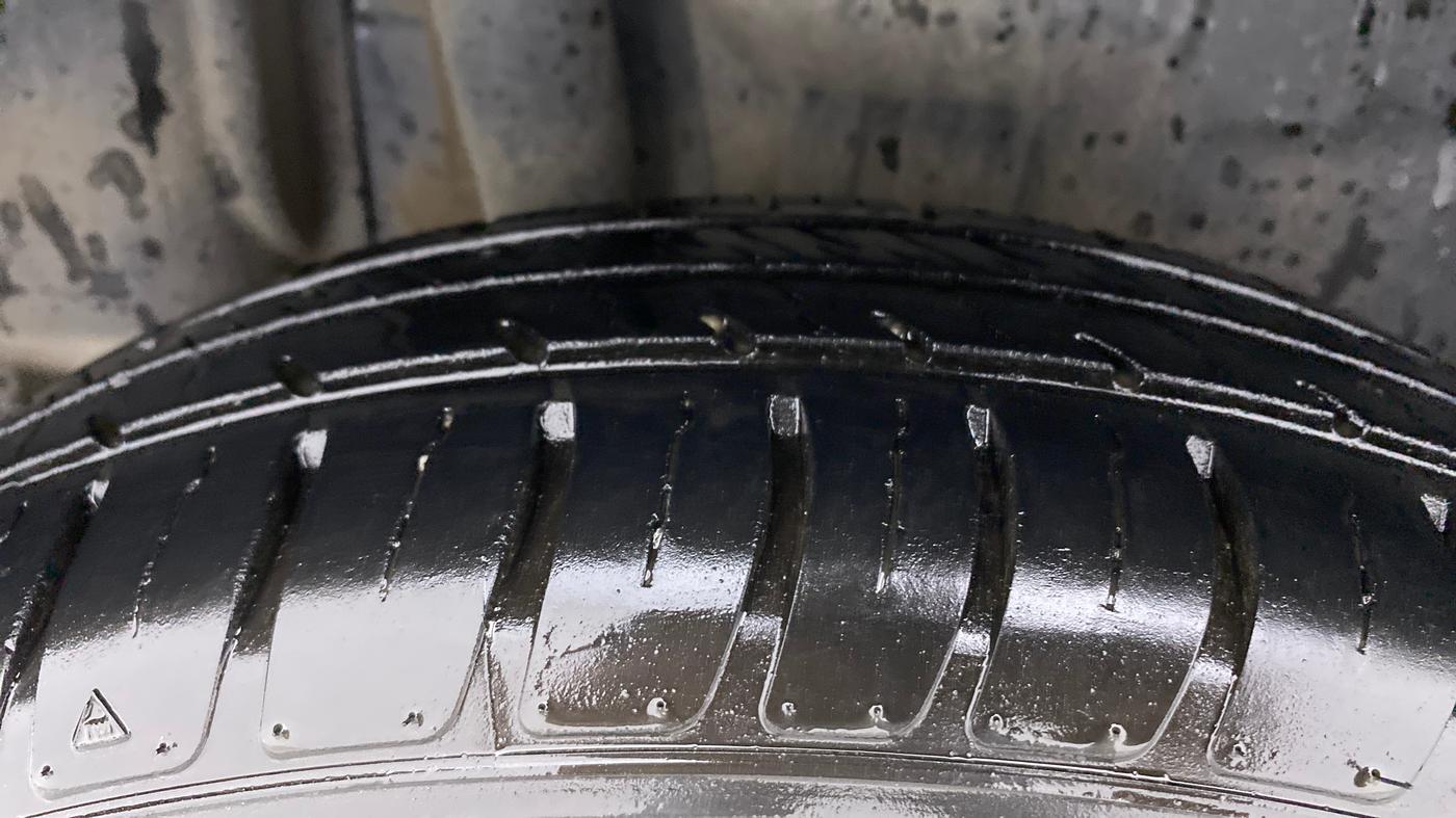 2021 Maruti Swift LXI, Petrol, Manual, 7,402 km, Right Rear Tyre Tread