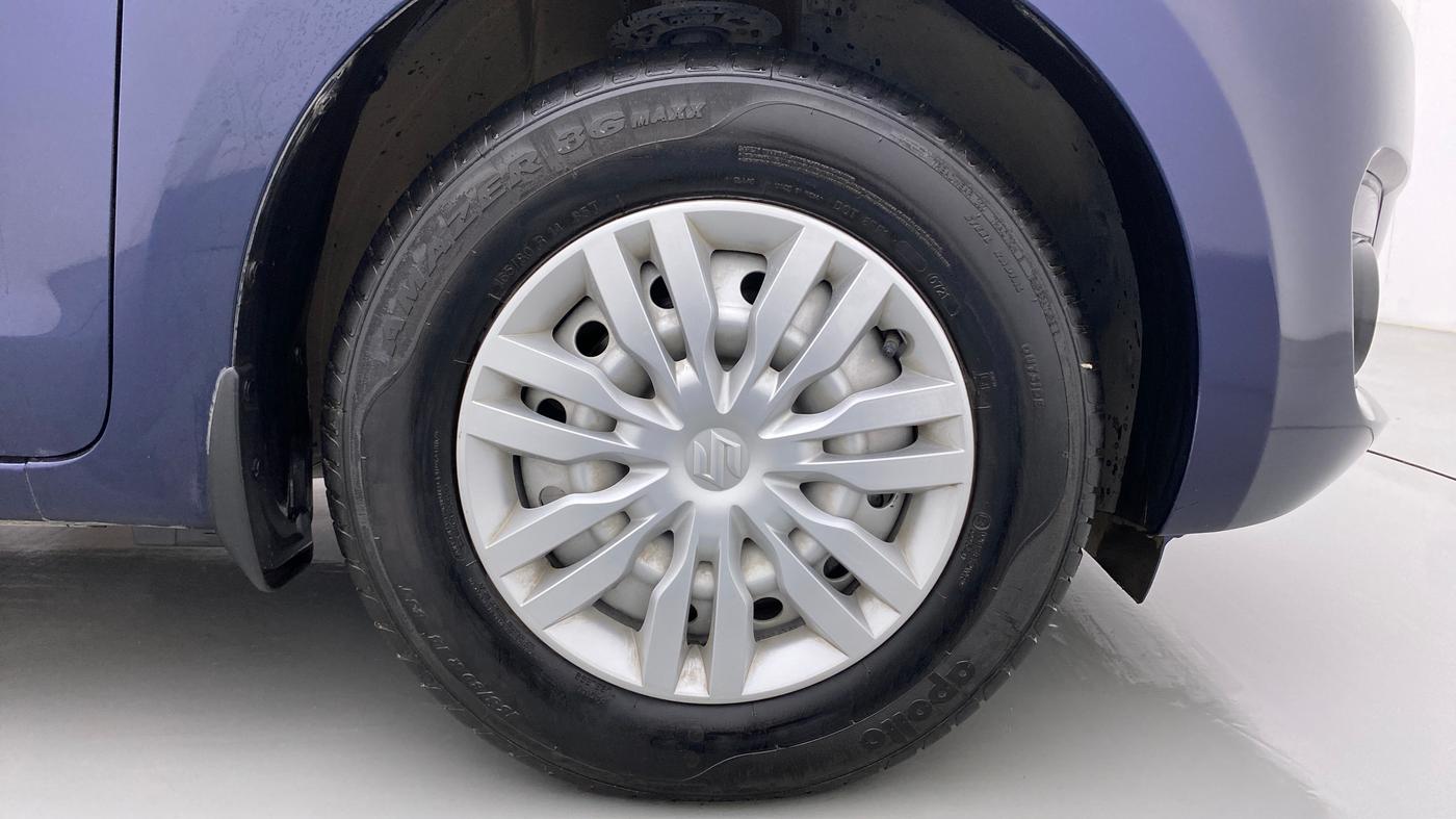 2021 Maruti Swift LXI, Petrol, Manual, 7,402 km, Right Front Wheel