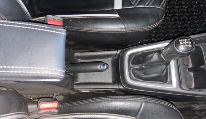 2021 Maruti Swift VXI, Petrol, Manual, 34,844 km, Gear Lever