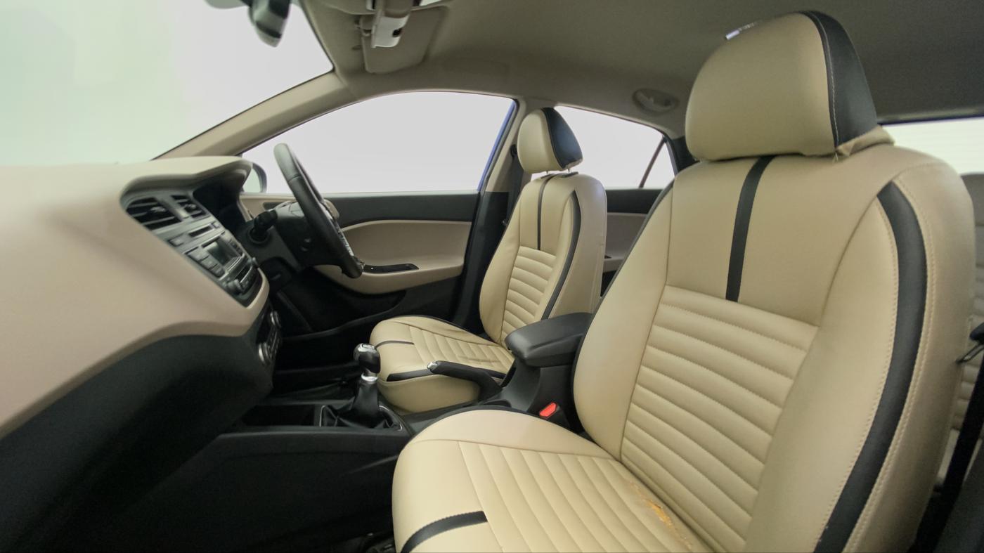 2014 Hyundai Elite i20 SPORTZ 1.2, Petrol, Manual, 43,791 km, Right Side Front Door Cabin
