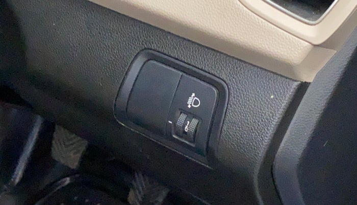 2014 Hyundai Elite i20 SPORTZ 1.2, Petrol, Manual, 43,791 km, Dashboard - Headlight height adjustment not working
