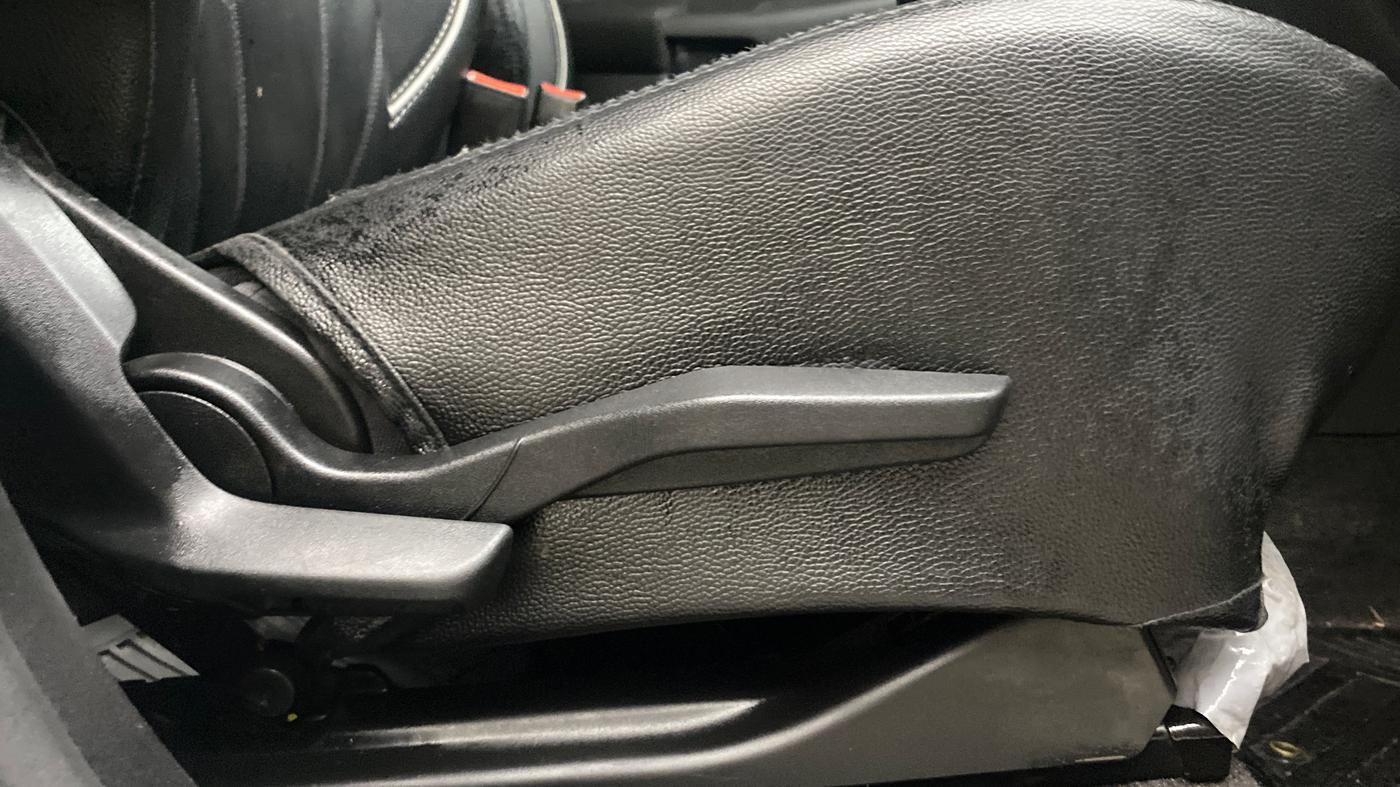 2023 Maruti BREZZA VXI SMART HYBRID, Petrol, Manual, 73,166 km, Driver Side Adjustment Panel