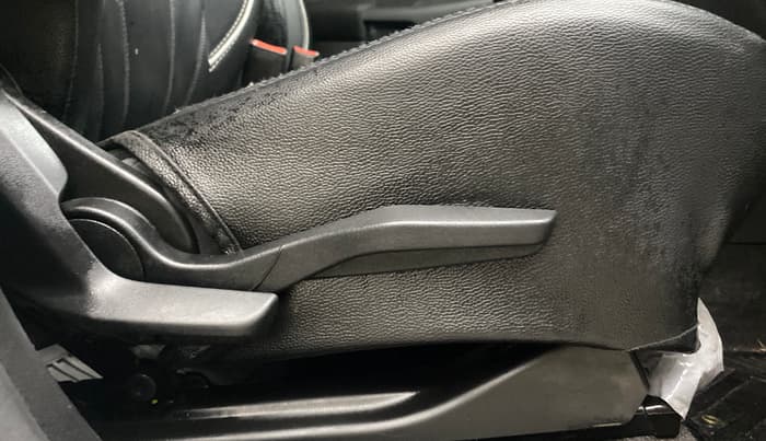 2023 Maruti BREZZA VXI SMART HYBRID, Petrol, Manual, 73,166 km, Driver Side Adjustment Panel