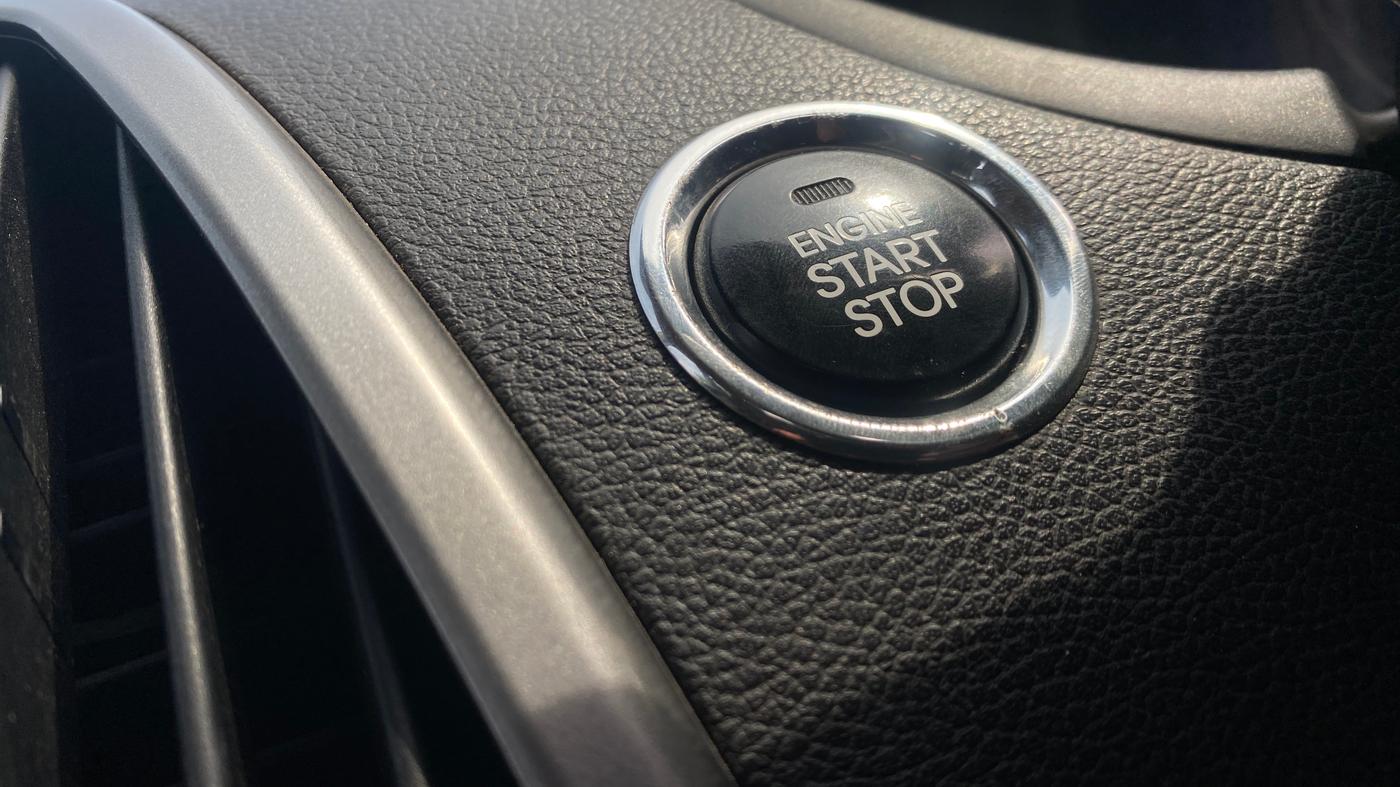 2013 Hyundai i20 ASTA 1.4 CRDI, Diesel, Manual, 1,06,081 km, Keyless Start/ Stop Button