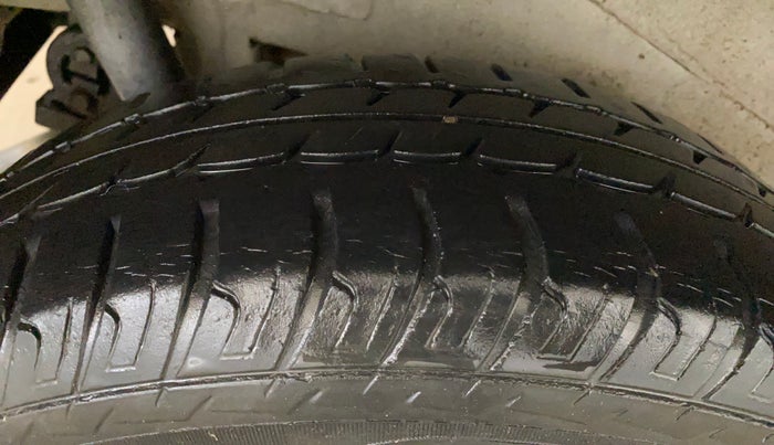 2014 Maruti Wagon R 1.0 VXI, Petrol, Manual, 21,423 km, Right Rear Tyre Tread
