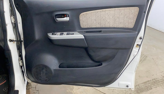 2014 Maruti Wagon R 1.0 VXI, Petrol, Manual, 21,423 km, Driver Side Door Panels Control
