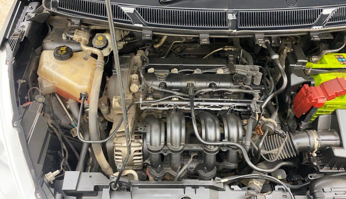 2017 Ford New Figo TREND 1.2 PETROL, Petrol, Manual, 1,00,922 km, Engine View - Right