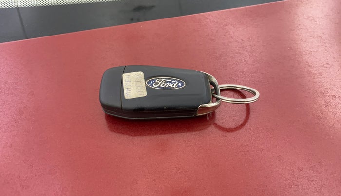 2015 Ford Figo Aspire TITANIUM 1.2 PETROL, Petrol, Manual, 87,026 km, Key Close Up