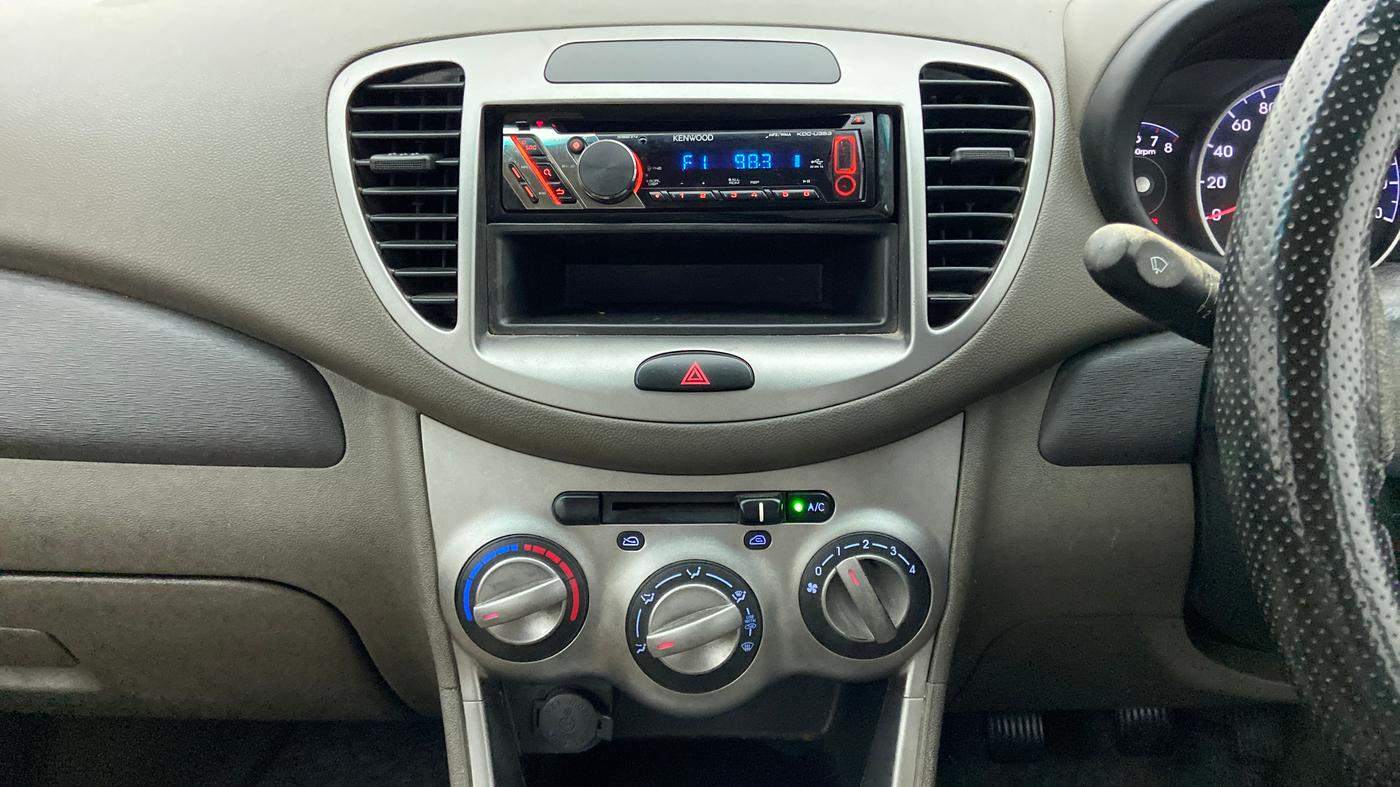 2012 Hyundai i10 MAGNA 1.2, Petrol, Manual, 57,918 km, Air Conditioner
