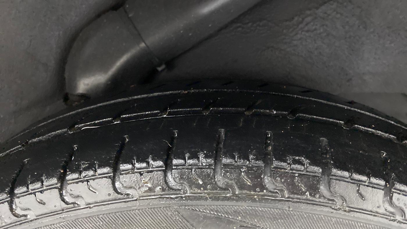 2012 Hyundai i10 MAGNA 1.2, Petrol, Manual, 57,918 km, Left Rear Tyre Tread