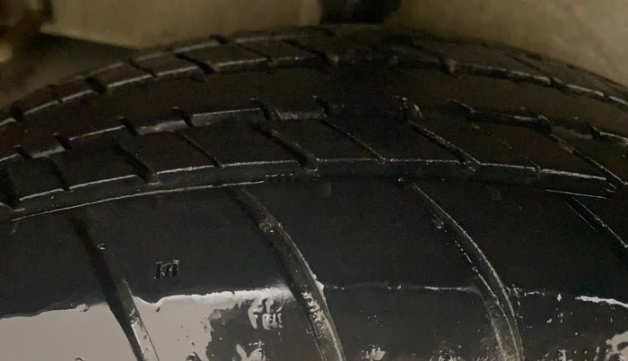2016 Maruti Celerio ZXI AMT (O), Petrol, Automatic, 64,279 km, Right Rear Tyre Tread