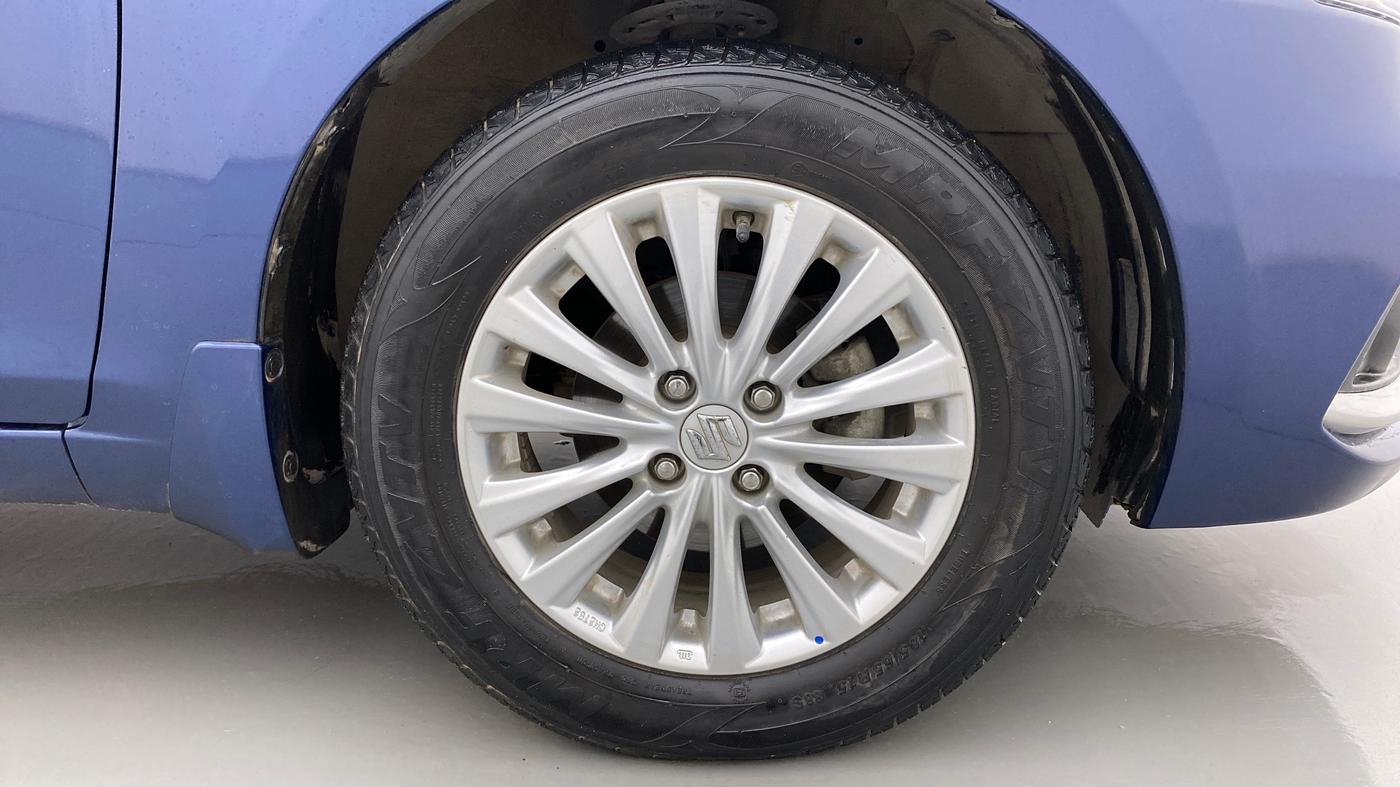 2019 Maruti Ciaz DELTA 1.5 SHVS MT PETROL, Petrol, Manual, 36,491 km, Right Front Wheel