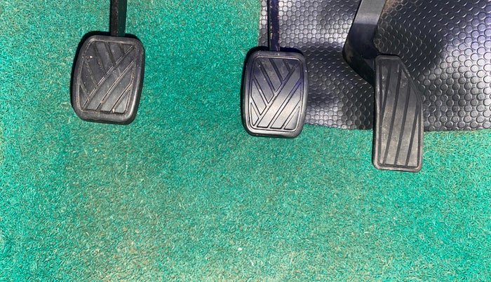 2016 Maruti Celerio VXI, Petrol, Manual, 60,116 km, Pedals