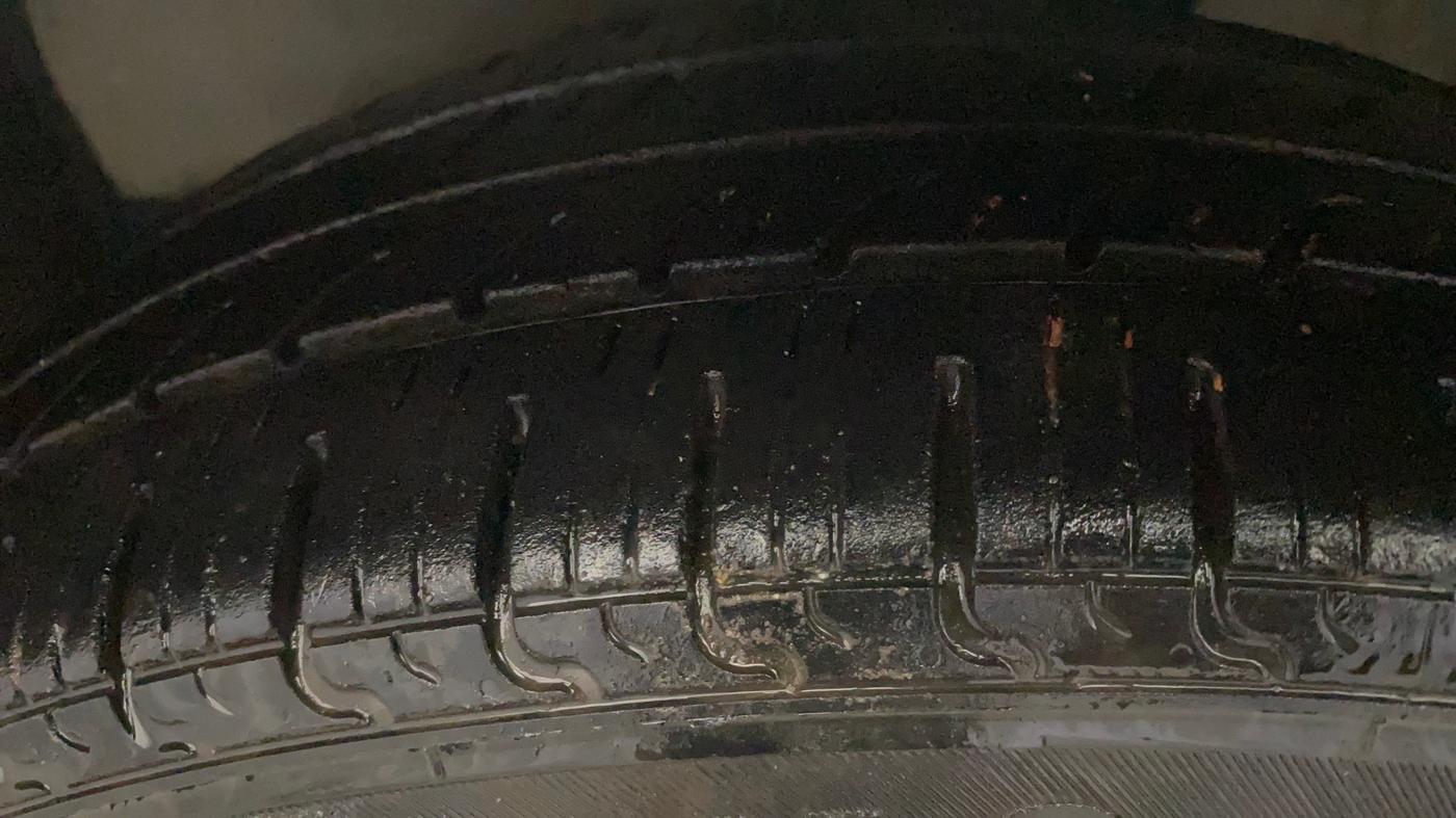 2016 Maruti Celerio VXI, Petrol, Manual, 60,132 km, Left Front Tyre Tread