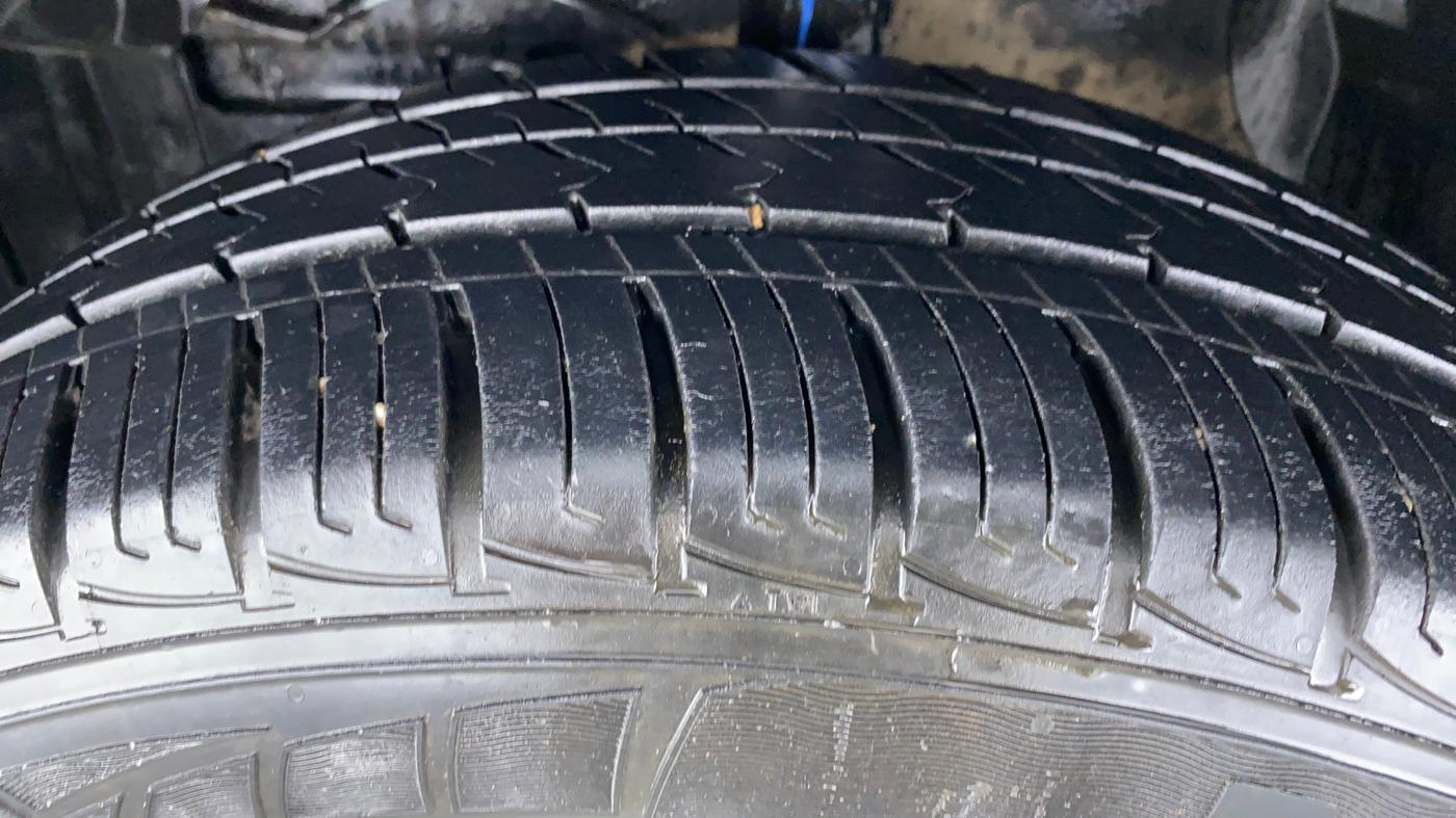 2017 Maruti Vitara Brezza VDI OPT, Diesel, Manual, 67,116 km, Left Front Tyre Tread