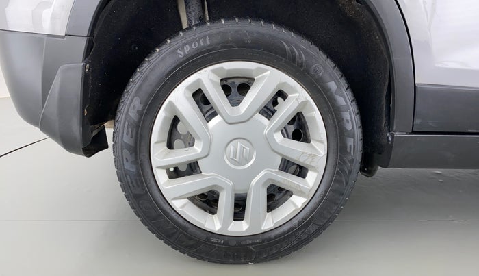 2017 Maruti Vitara Brezza VDI OPT, Diesel, Manual, 67,116 km, Right Rear Wheel