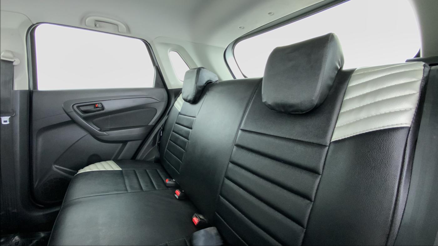 2017 Maruti Vitara Brezza VDI OPT, Diesel, Manual, 67,116 km, Right Side Rear Door Cabin