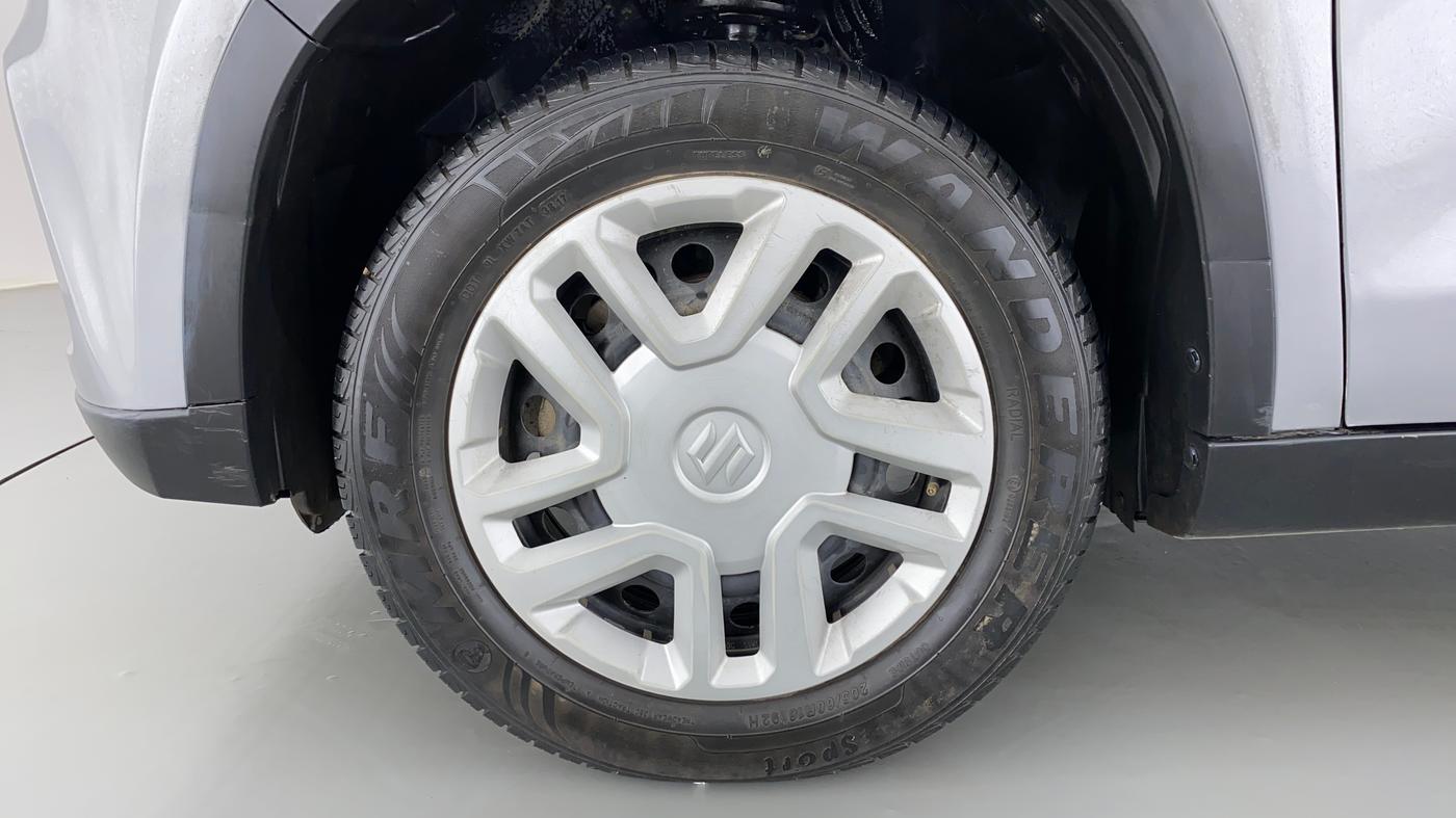 2017 Maruti Vitara Brezza VDI OPT, Diesel, Manual, 67,116 km, Left Front Wheel