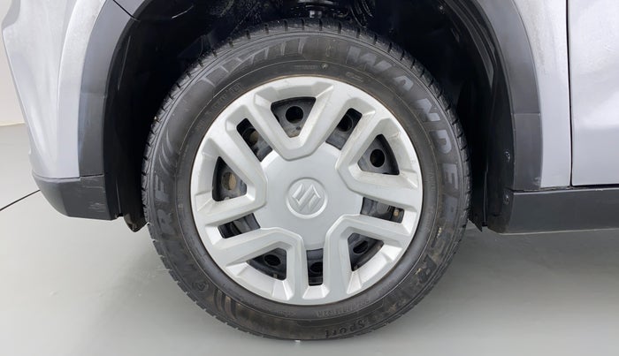 2017 Maruti Vitara Brezza VDI OPT, Diesel, Manual, 67,116 km, Left Front Wheel