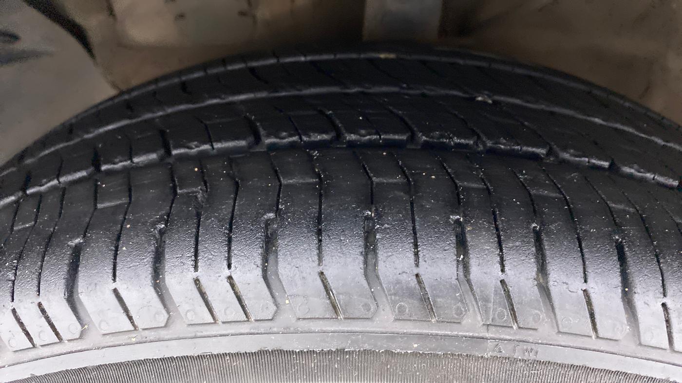 2016 Hyundai Creta 1.6 CRDI SX PLUS AUTO, Diesel, Automatic, 99,480 km, Left Front Tyre Tread
