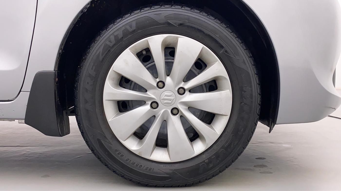 2016 Maruti Baleno DELTA 1.2 K12, Petrol, Manual, 49,301 km, Right Front Wheel