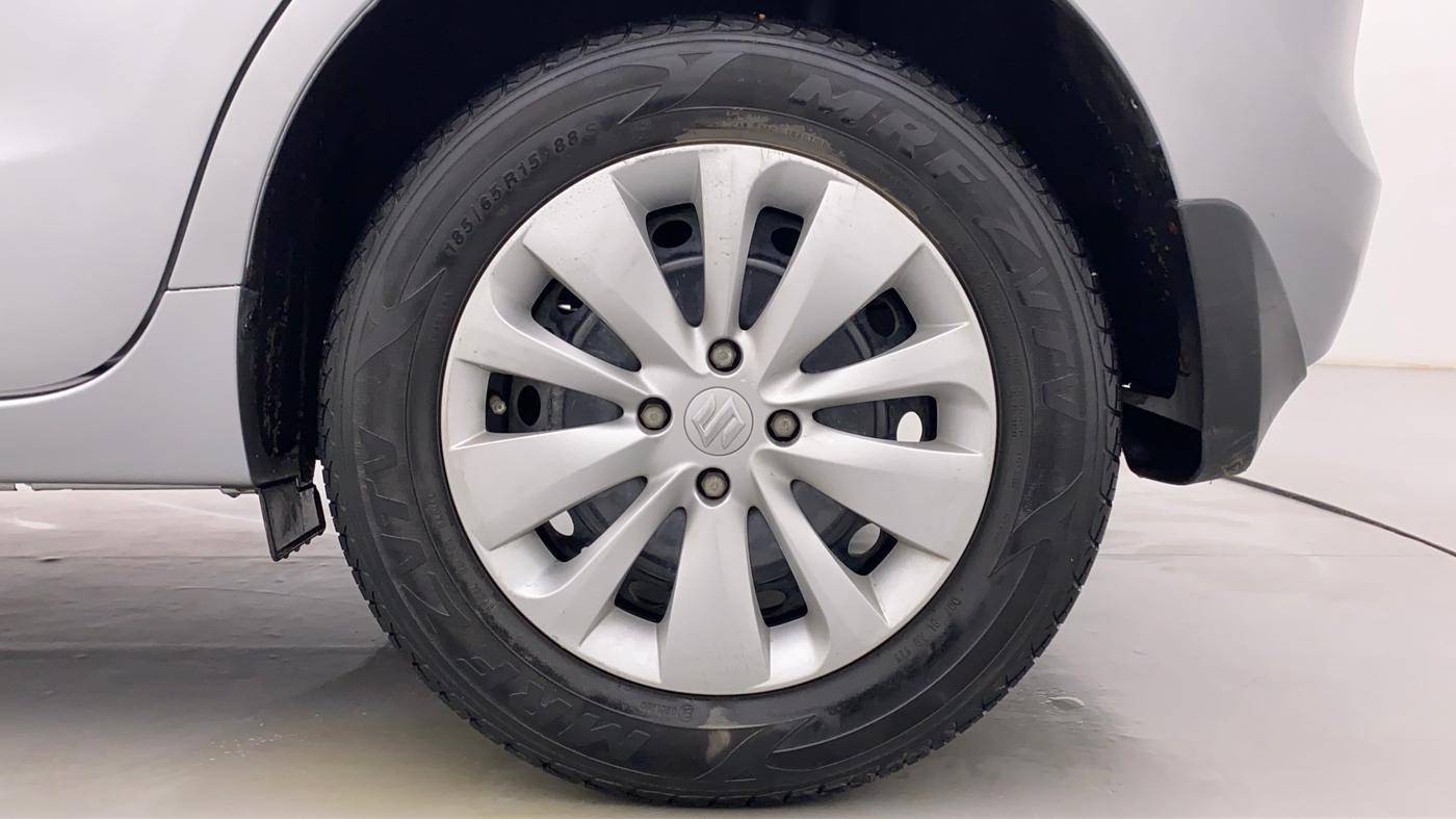 2016 Maruti Baleno DELTA 1.2 K12, Petrol, Manual, 49,301 km, Left Rear Wheel