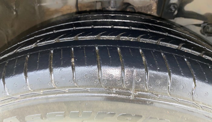 2017 Honda BR-V 1.5L I-VTEC V, Petrol, Manual, 47,167 km, Right Front Tyre Tread
