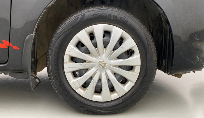 2012 Toyota Etios Liva GD, Diesel, Manual, 67,678 km, Right Front Wheel