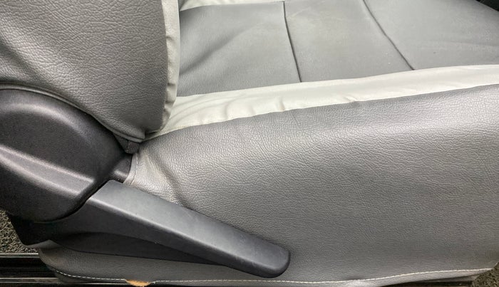 2012 Toyota Etios Liva GD, Diesel, Manual, 67,678 km, Driver Side Adjustment Panel
