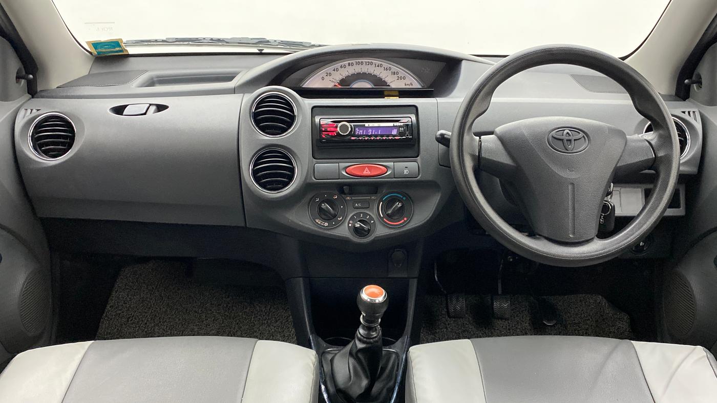 2012 Toyota Etios Liva GD, Diesel, Manual, 67,678 km, Dashboard