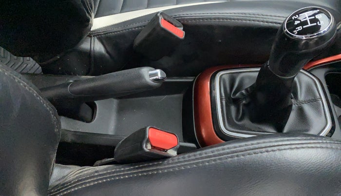 2018 Maruti IGNIS DELTA 1.2 K12, Petrol, Manual, 52,203 km, Gear Lever