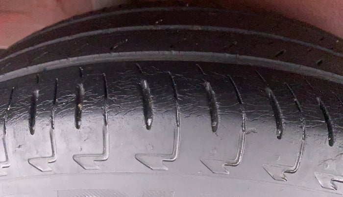 2018 Maruti IGNIS DELTA 1.2 K12, Petrol, Manual, 52,203 km, Right Rear Tyre Tread