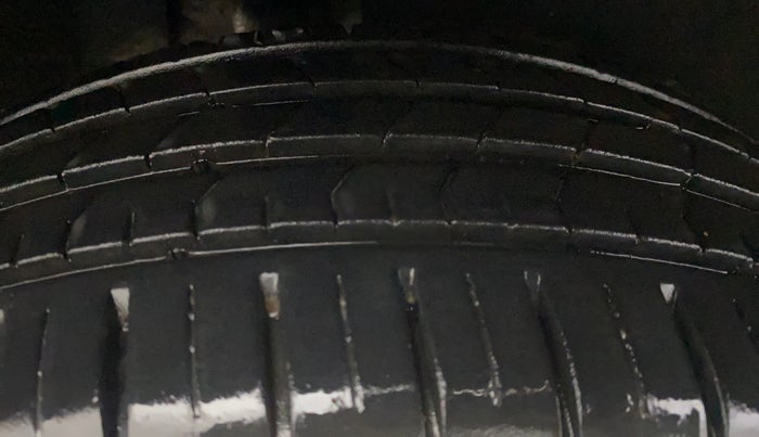 2021 Maruti Baleno ZETA PETROL 1.2, Petrol, Manual, 7,719 km, Right Rear Tyre Tread