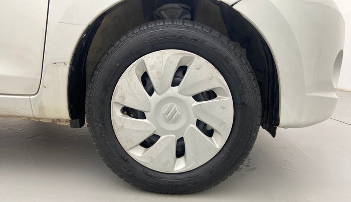 2016 Maruti Celerio ZXI AMT, Petrol, Automatic, 71,018 km, Right Front Wheel
