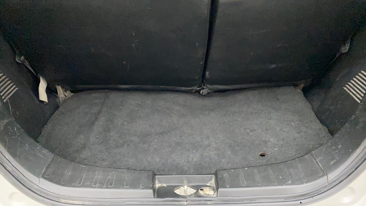 2015 Maruti Wagon R 1.0 LXI, Petrol, Manual, 79,400 km, Boot Inside