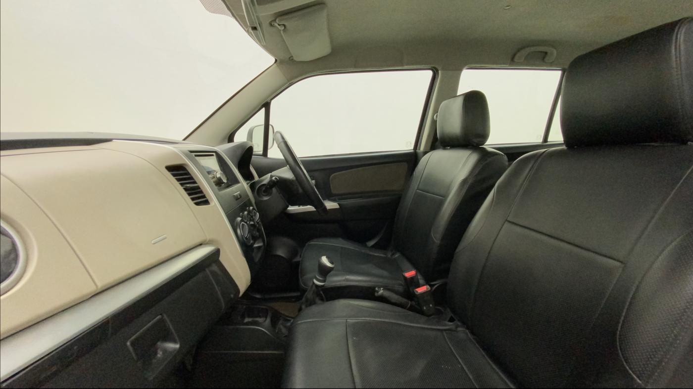 2015 Maruti Wagon R 1.0 LXI, Petrol, Manual, 79,400 km, Right Side Front Door Cabin