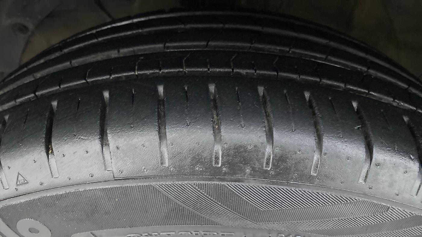 2020 Maruti Baleno ZETA CVT PETROL 1.2, Petrol, Automatic, 11,606 km, Left Front Tyre Tread