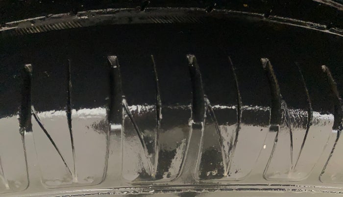 2020 KIA SONET HTX 1.0 IMT, Petrol, Manual, 47,040 km, Right Rear Tyre Tread