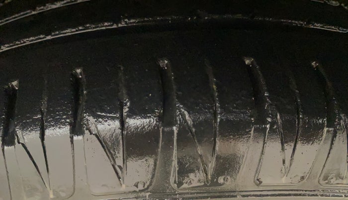 2020 KIA SONET HTX 1.0 IMT, Petrol, Manual, 47,040 km, Right Front Tyre Tread