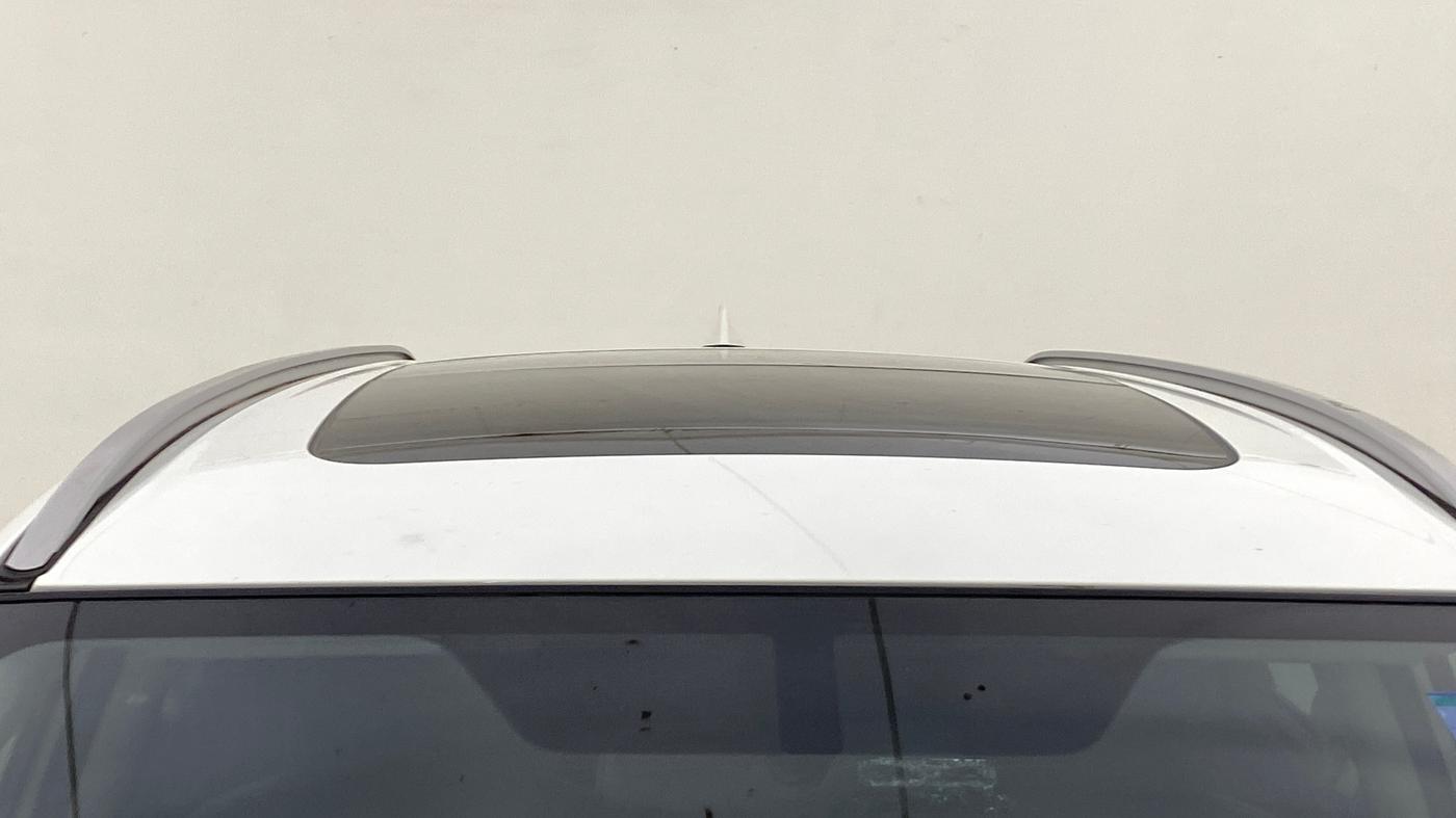 2025 Maruti Victoris Zxi Plus (O) 1.5 MT, Petrol, Manual, 6,546 km, Moonroof/ Sunroof