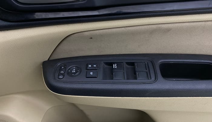 2020 Honda Amaze 1.2L I-VTEC VX CVT, Petrol, Automatic, 64,837 km, Driver Side Door Panels Control