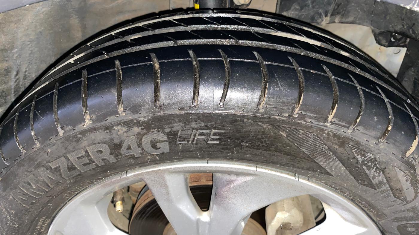 2020 Honda Amaze 1.2L I-VTEC VX CVT, Petrol, Automatic, 64,837 km, Right Front Tyre Tread