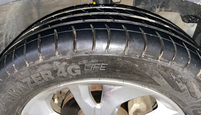 2020 Honda Amaze 1.2L I-VTEC VX CVT, Petrol, Automatic, 64,837 km, Right Front Tyre Tread