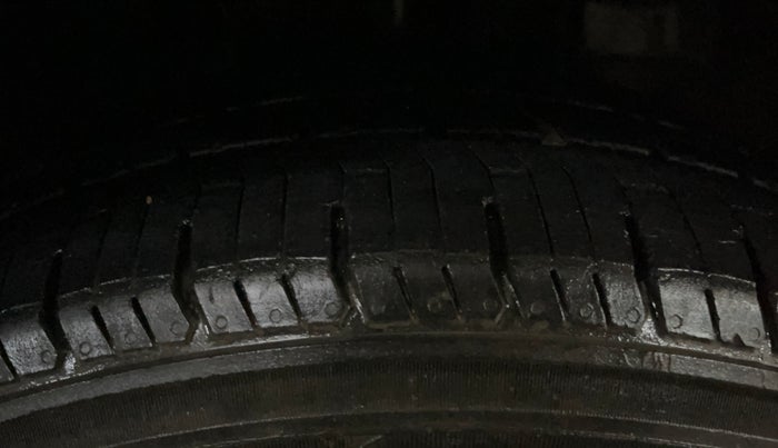 2018 Tata TIGOR XZ (O) PETROL, Petrol, Manual, 63,593 km, Right Front Tyre Tread