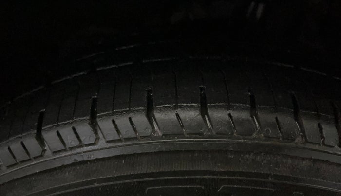 2018 Tata TIGOR XZ (O) PETROL, Petrol, Manual, 63,593 km, Left Front Tyre Tread